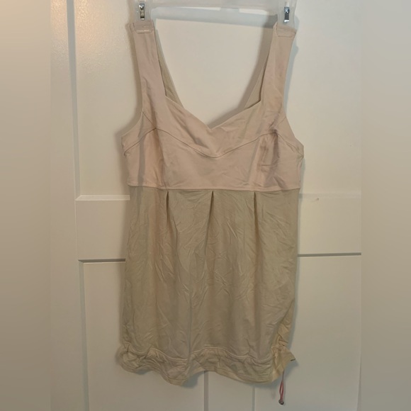 Lulu Lemon sports tank top size 8 - Picture 1 of 4